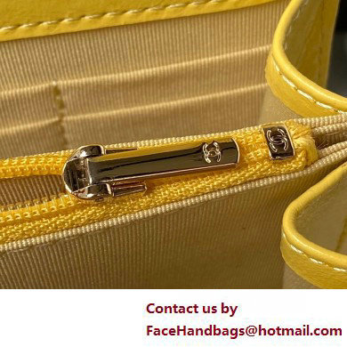 Chanel Shiny Crumpled Lambskin, Imitation Pearls  &  Gold-Tone Metal Clutch with Chain Bag AP3803 Yellow 2025